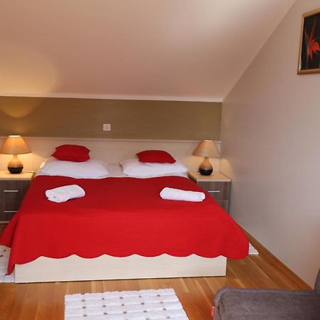 Apartments Lavica Beach Dumicic Podstrana Bilik gambar