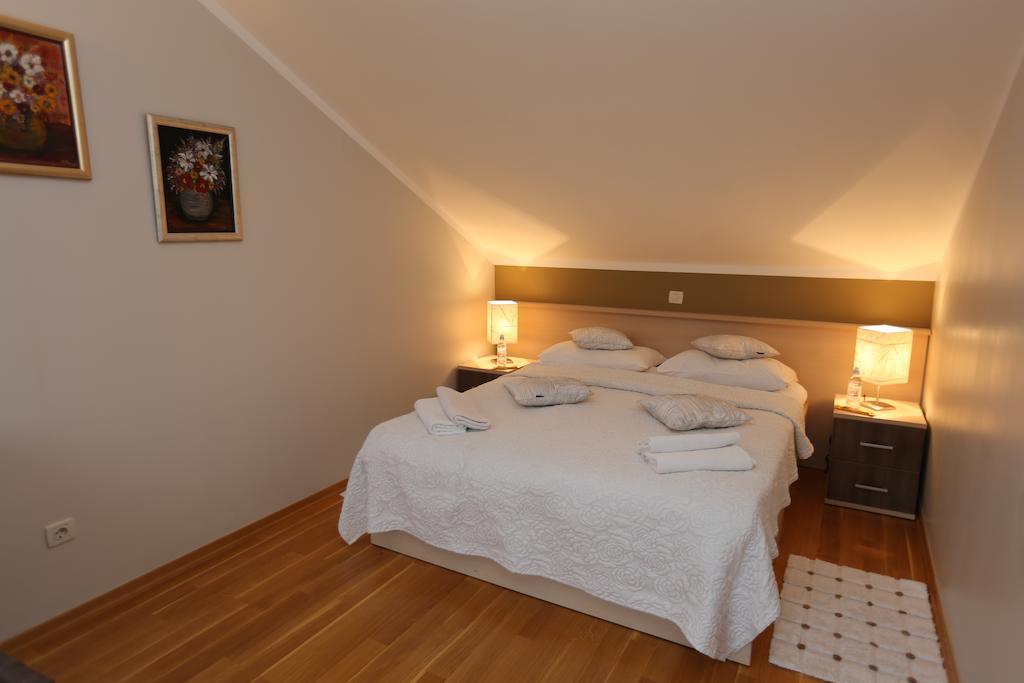 Apartments Lavica Beach Dumicic Podstrana Bilik gambar